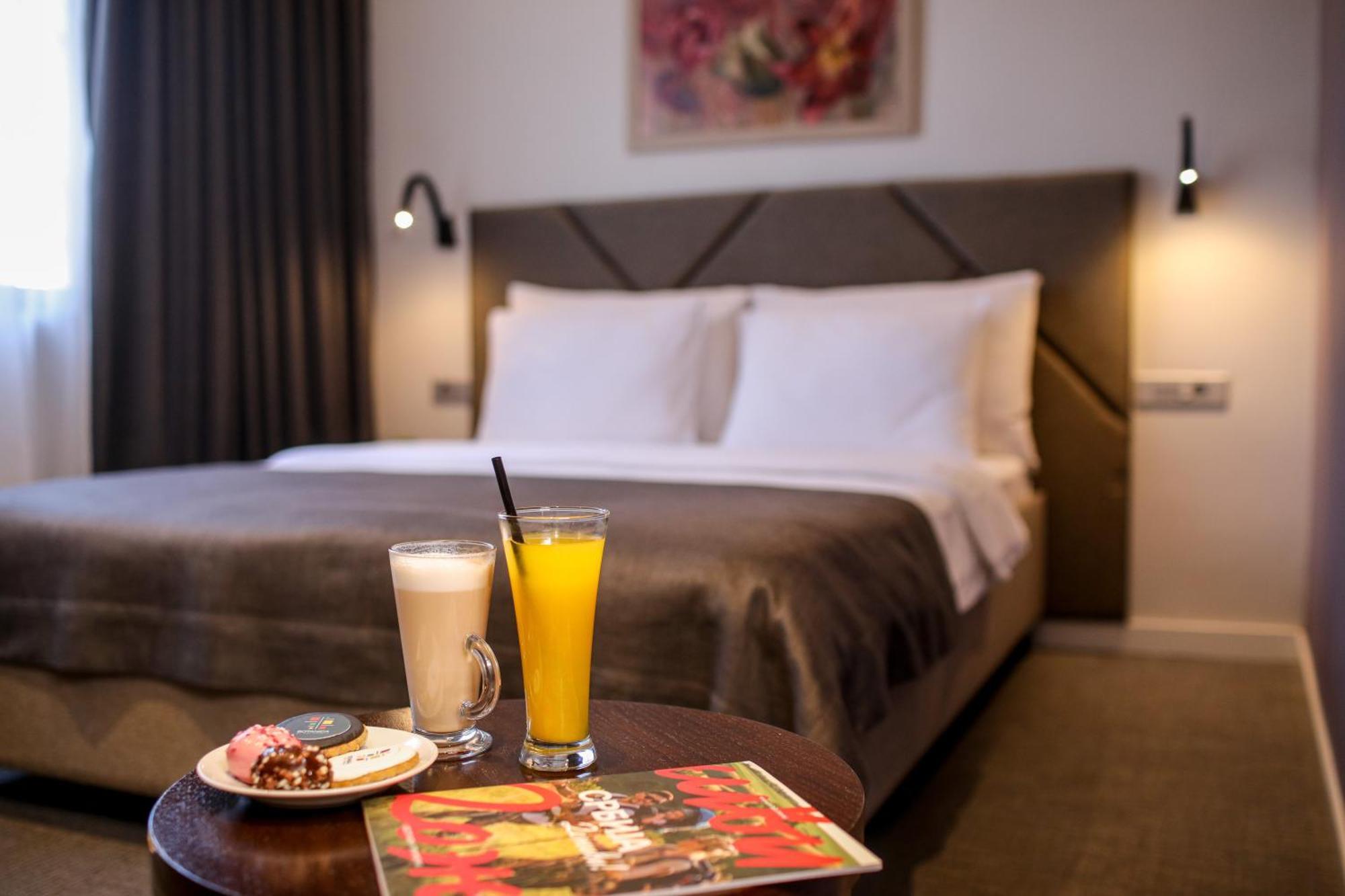 Hotel Botanica Belgrade Extérieur photo